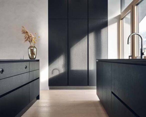 Product: PerfectSense Lacquered Chipboard