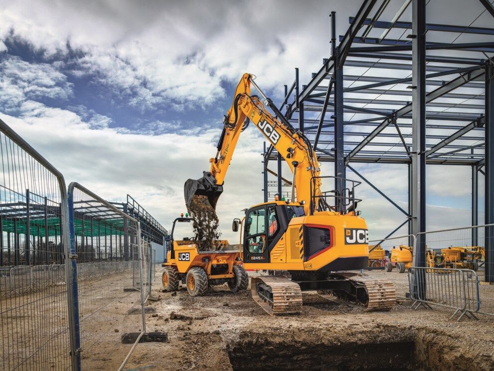 Product: 245XR TRACKED EXCAVATOR