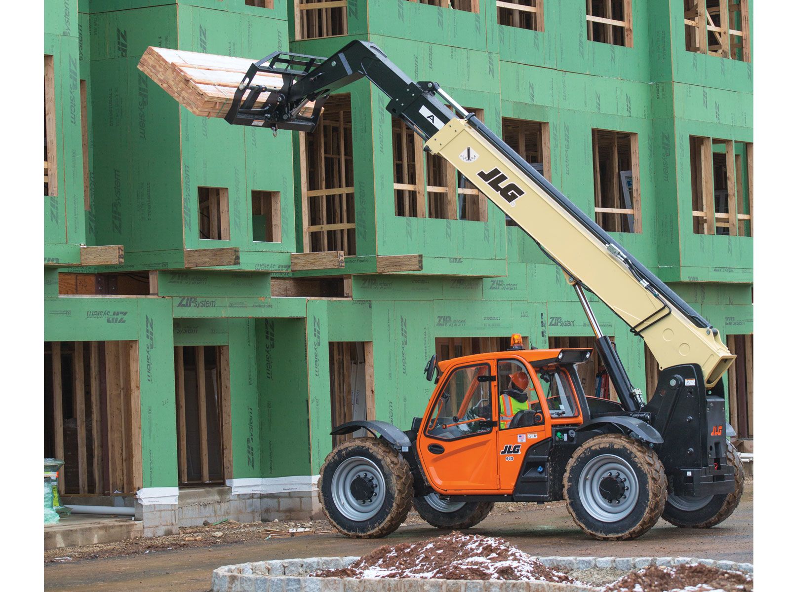 Product: 943 - JLG® Telehandler