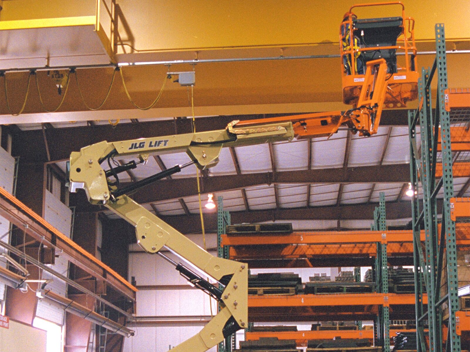 Product: E400AJP - Articulating Boom Lift