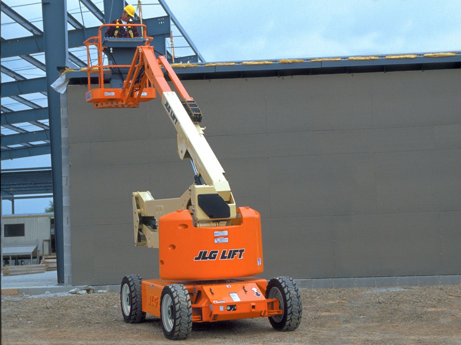 Product: E450A - Articulating Boom Lift