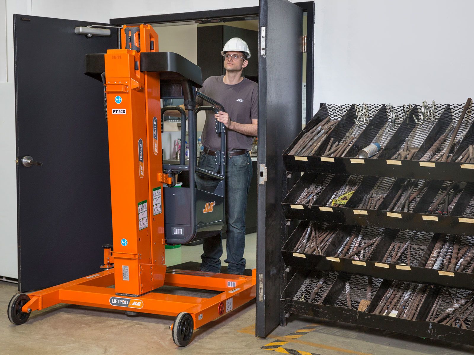 Product: FT140 - LiftPod® Personal Portable Lift