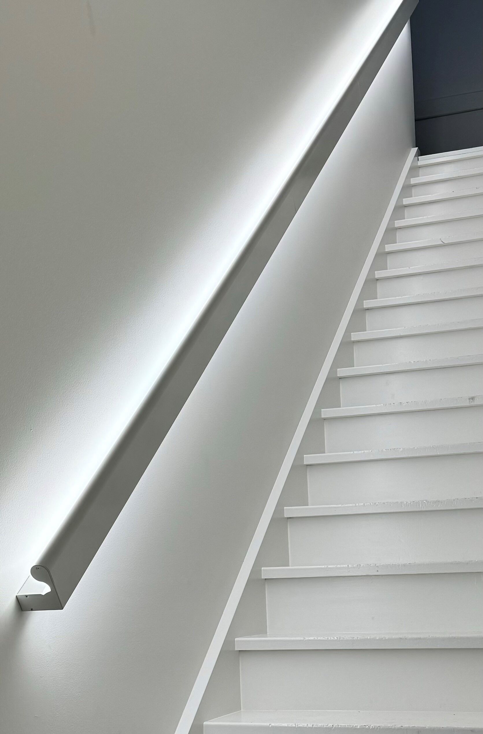 Image of Allyrail Aluminium Handrail