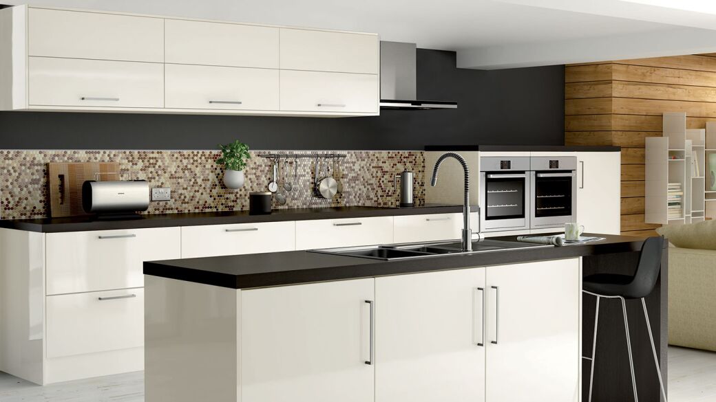 Video case study moores furniture group